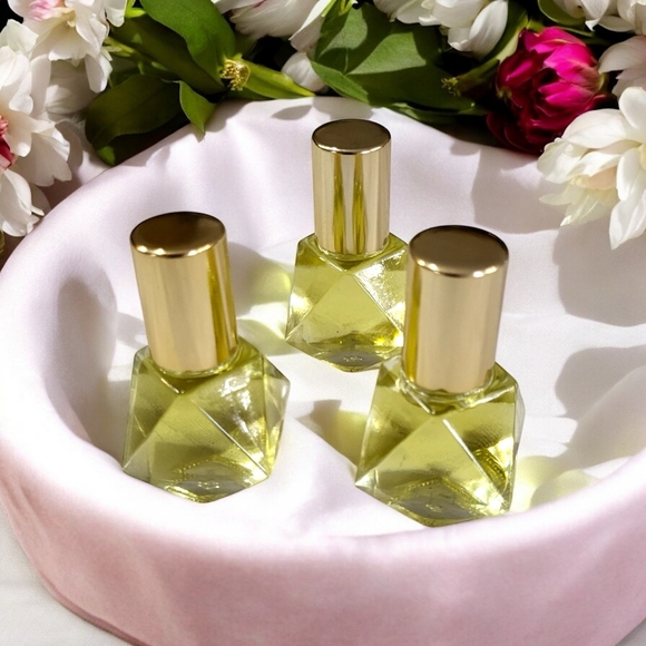 Luxury Oil Body Indulge Scent Rollers Skin Hydrating Aromatherapy Uplift… - Picture 3 of 5